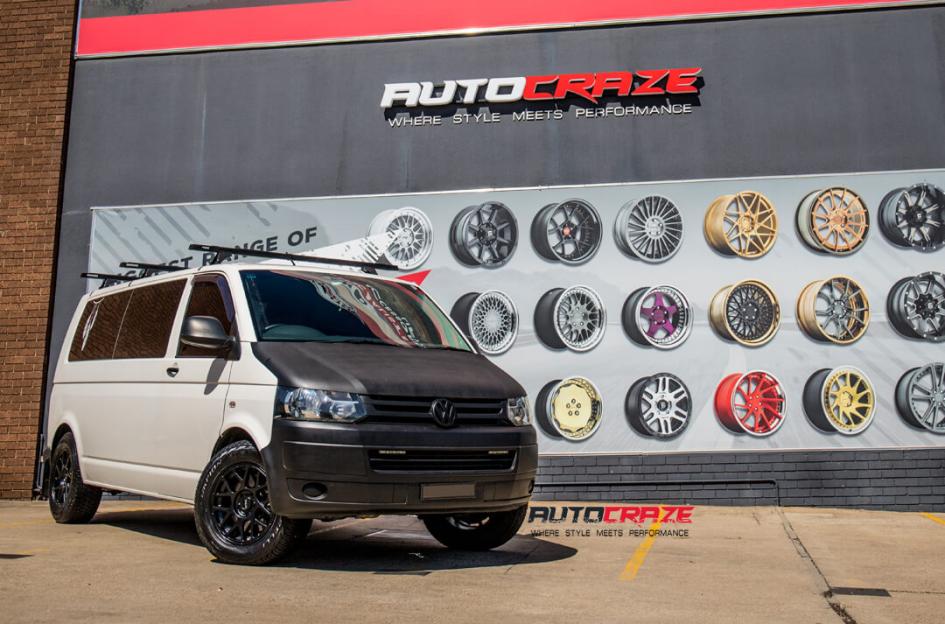VOLKSWAGEN TRANSPORTER KM708 BULLY SATIN BLACK